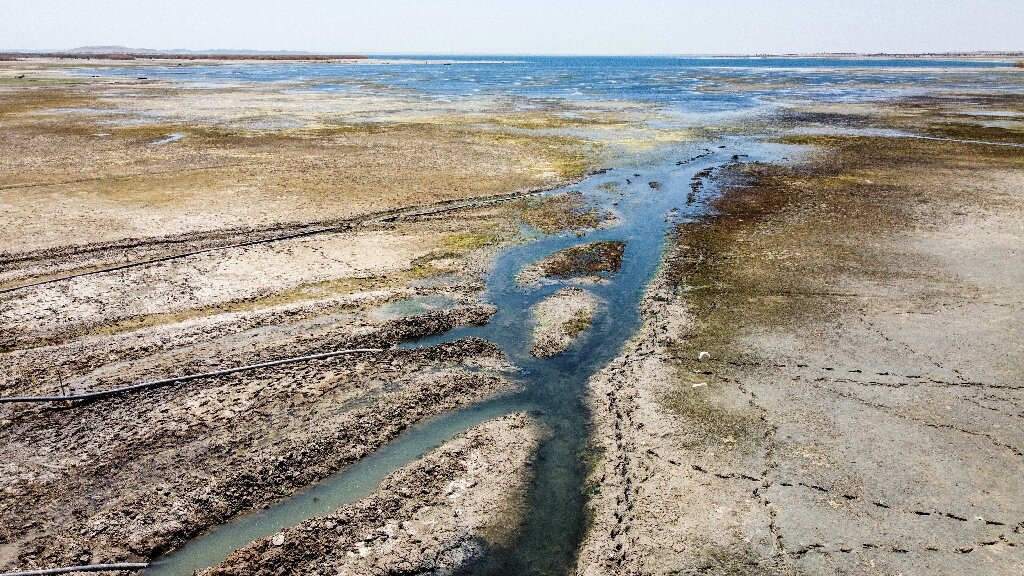 dry years, droughts driven, syrian turkish border, iraqi ministry, master's degree, iraq, declining water levels, to almost half