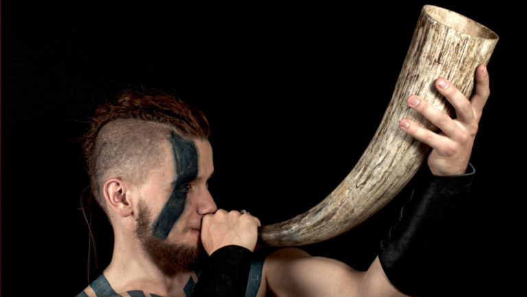 Viking Horns: From Norse Myths to Modern Craftsmanship