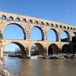 What were Roman aqueducts used for