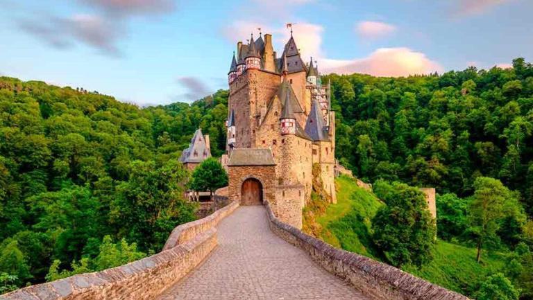 Eltz Castle History and Ownership: A Timeless German Legacy