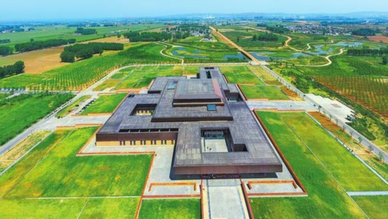Erlitou Dynasty: The Cradle of Ancient Chinese Civilization