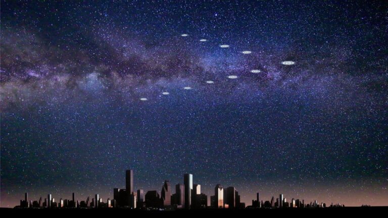 The Phoenix Lights: UFO Sightings Over Arizona